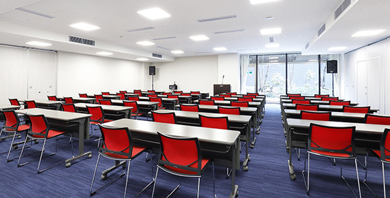 バンケットホールB：4号館