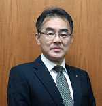 畠氏プロフィール写真(CMS).png