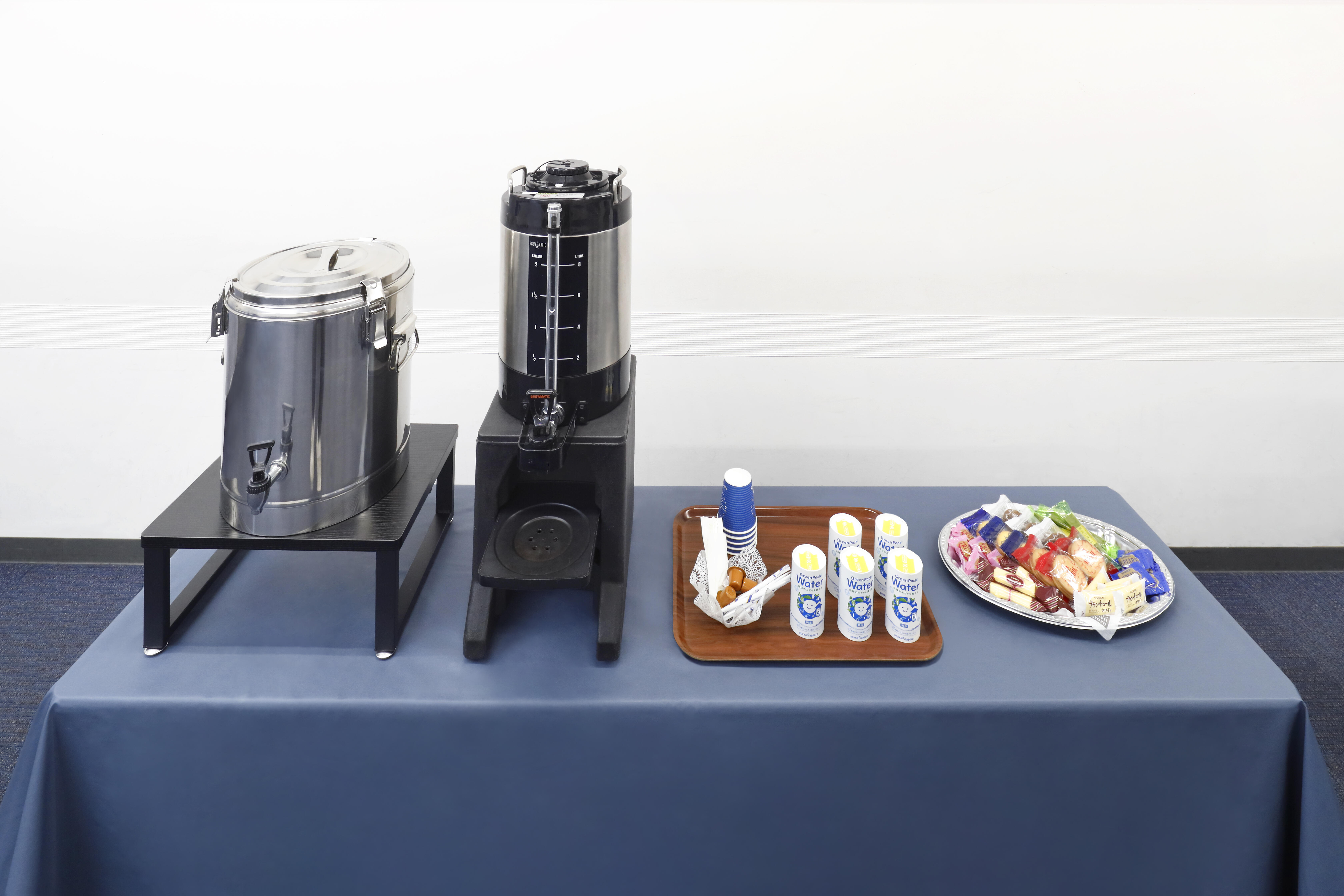 ケータリングサービスにおけるペットボトル飲料の提供終了のご案内