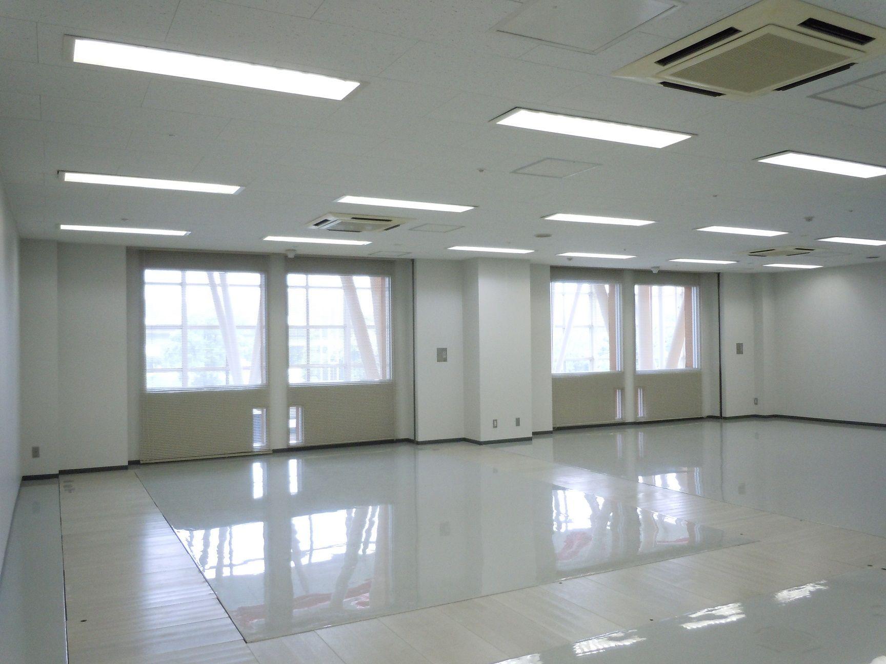 金沢テクノコア ラボ室内_画像2_min.jpg