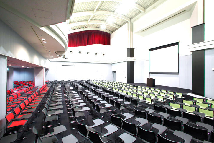 会議室よりご案内 「バズホール」のイスをリニューアルしました。