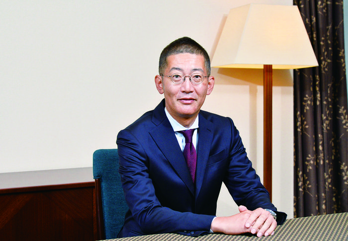 新年明けましておめでとうございます。皆様におかれましては、健やかな新年をお迎えのことと、心よりお慶び申し上げます。