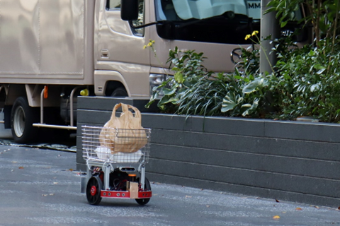 京都リサーチパークでデジタルツインによるマイクロモビリティの自動運転化技術の実用化に向けた実証実験を12月13日に実施